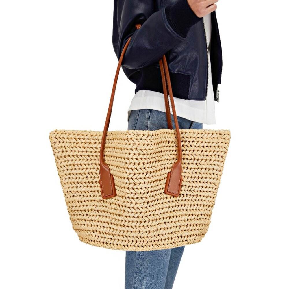 Bottega Veneta Arco Women's Raffia Tote Bag Leather Pouch in Brown (MSRP $3,000) - Picture 5 of 16